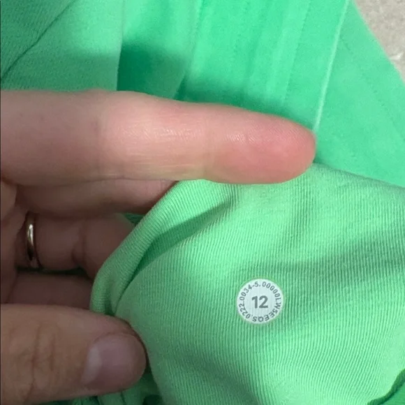 Lululemon scuba joggers - Picture 4 of 4